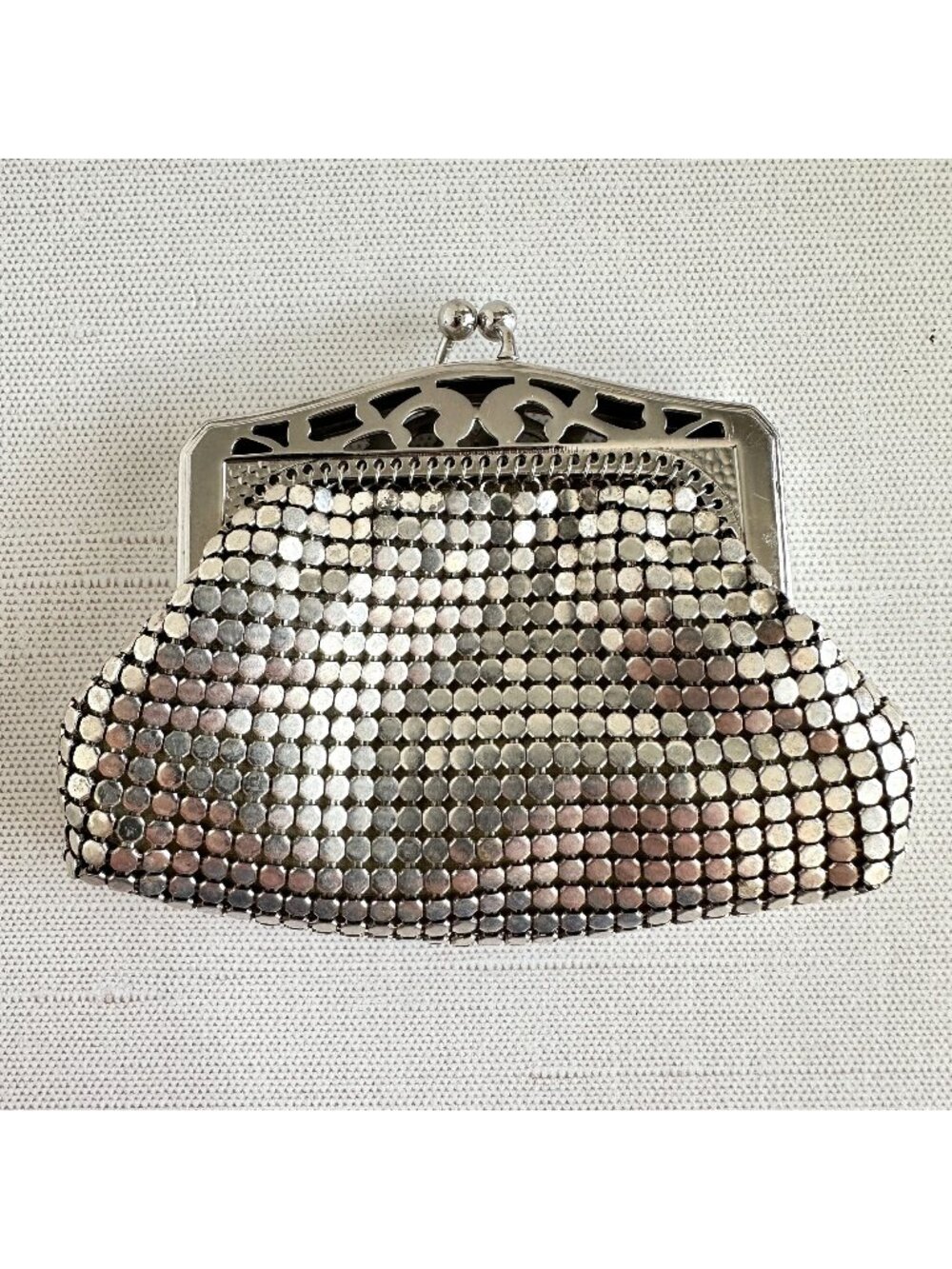 Whiting Davis Mesh Coin Purse Art Deco Pierced Frame Silver Tone Signed